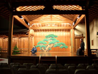 ���ʂ��猩��Ƃ��������܂�